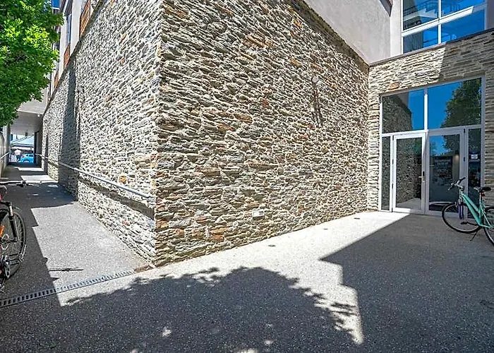 The Brownston * Wanaka